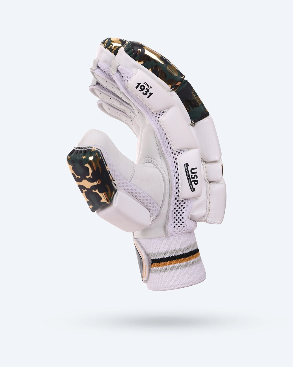 SG SAVAGE LITE Batting Gloves